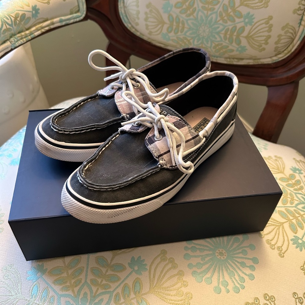 Sperry Top Sider Women’s Boat Shoe Size 7M
